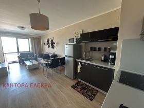 Продава 2-стаен област Варна гр. Бяла - [1] 