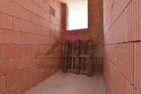 2 quartos Vazrajdane 3, Varna 7