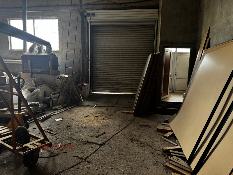 Продава ПРОМ. ПОМЕЩЕНИЕ, гр. Добрич, Промишлена зона - Север, снимка 8 - Производствени сгради - 52240983