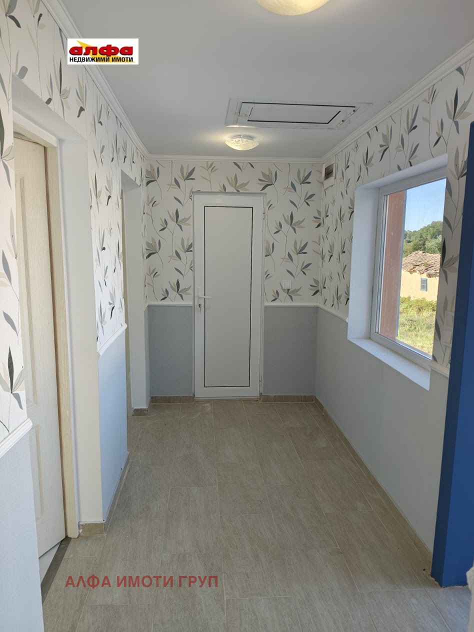 Продава КЪЩА, с. Дропла, област Добрич, снимка 3 - Къщи - 56322347