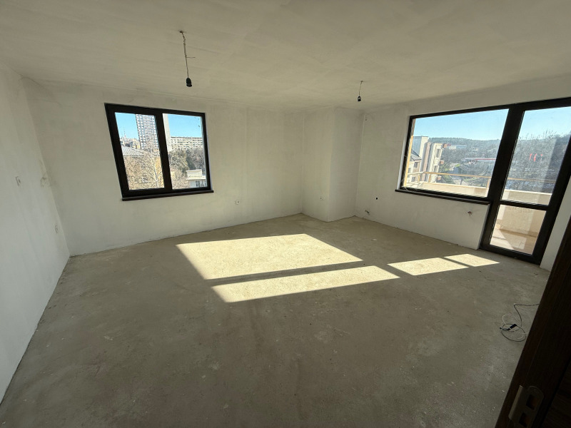Продава 3-СТАЕН в град Плевен, Широк център - 89 кв.м / 145 000 € » 283 595.35 лв., НОВА ХОУМ