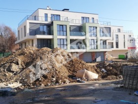 Продажба на четеристайни апартаменти в град Варна - изображение 8 