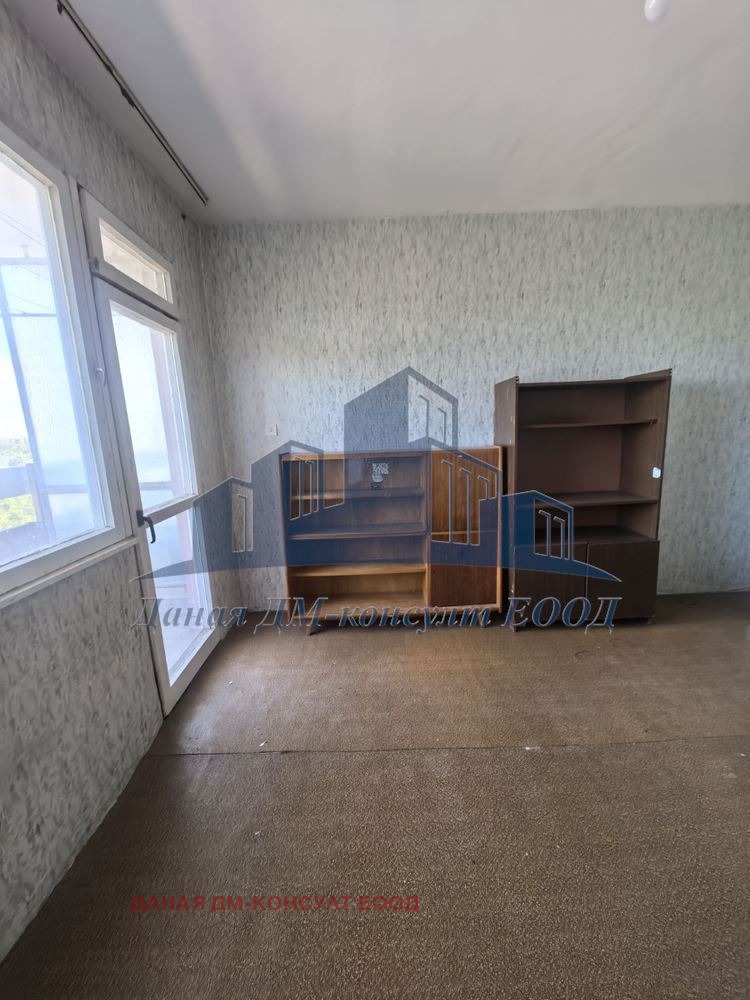 Продава 2-СТАЕН, гр. Шумен, 5-ти полк, снимка 3 - Апартаменти - 54594305