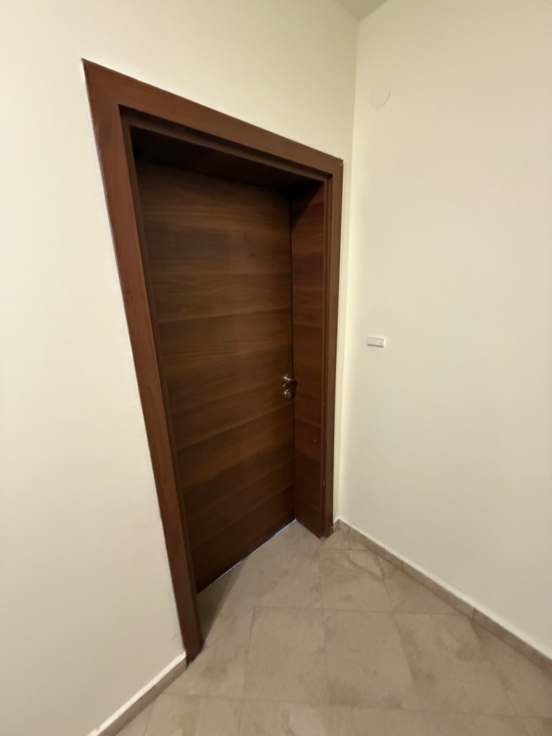 Продава 3-СТАЕН, гр. Плевен, Широк център