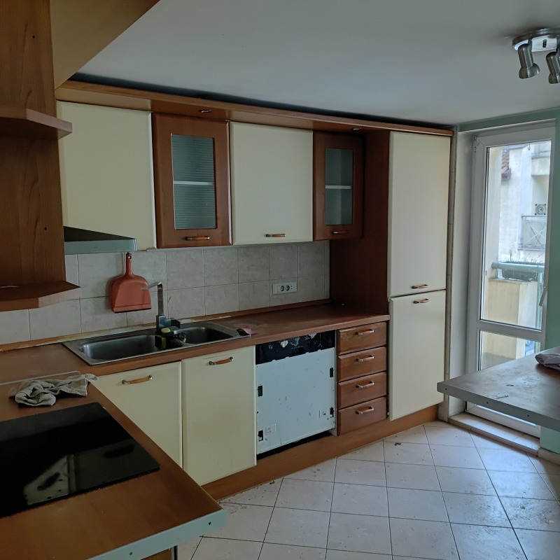 Продава КЪЩА, гр. София, Манастирски ливади, снимка 2 - Къщи - 52713076