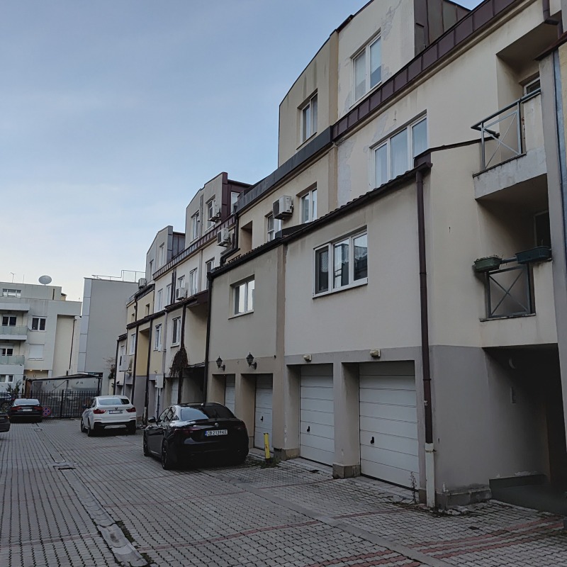 Продава КЪЩА, гр. София, Манастирски ливади