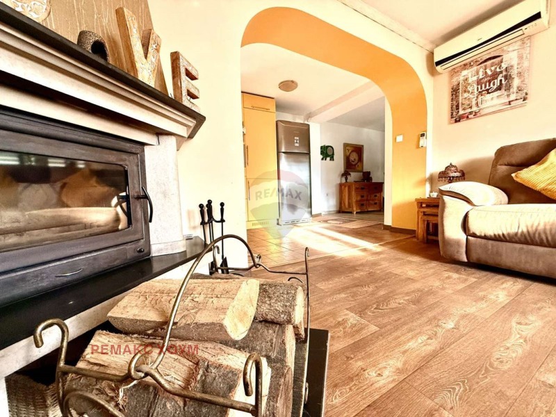 Продава КЪЩА, гр. Балчик, област Добрич