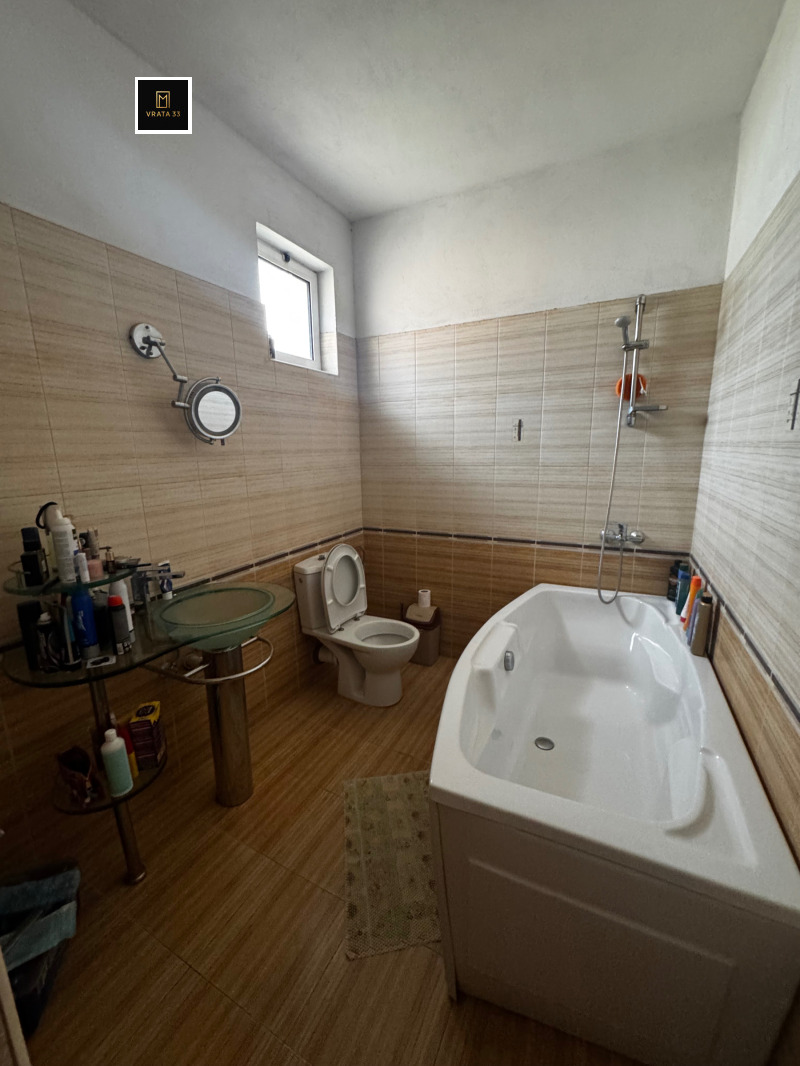 Продава КЪЩА, с. Граф Игнатиево, област Пловдив, снимка 12 - Къщи - 53267413