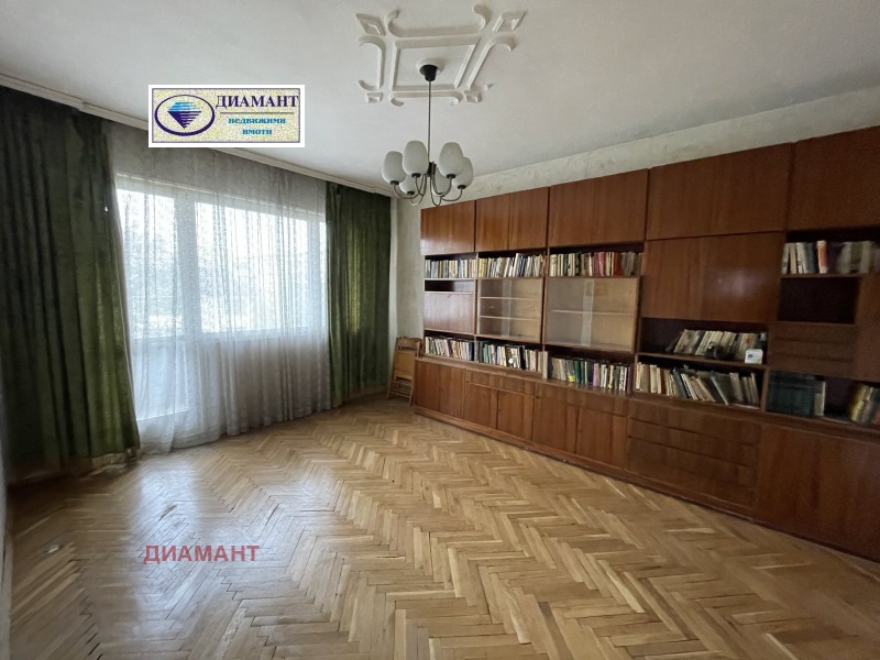 Продава 3-СТАЕН в град Русе, Център - 91 кв.м / 160 000 € » 312 932.80 лв., ДИАМАНТ