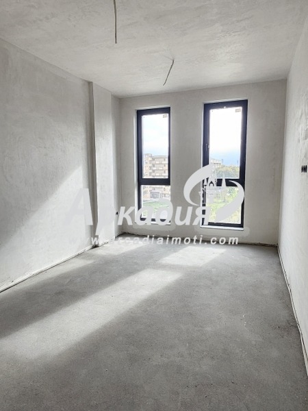 Продава 3-СТАЕН, гр. Пловдив, Кършияка, снимка 2 - Апартаменти - 47341141