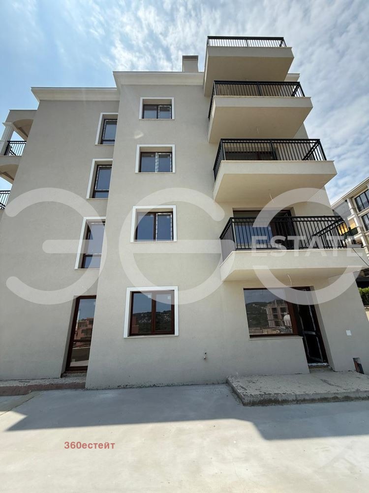 À vendre  2 chambres Varna , k.k. Sv.Sv. Konstantin i Elena , 103 m² | 89024681