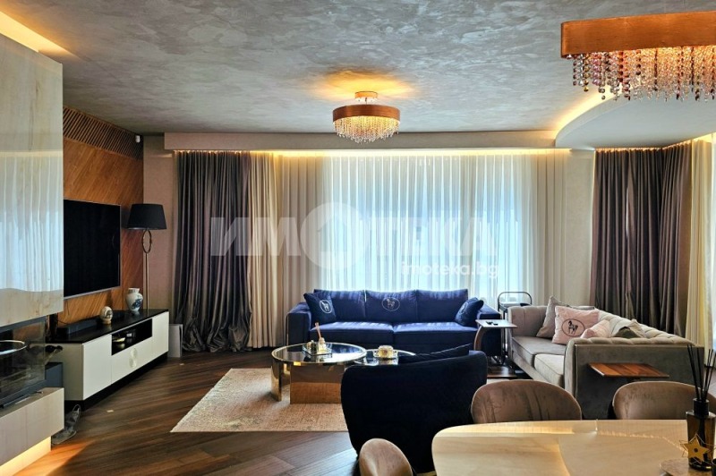 Satılık  3+ yatak odası Sofia , Krastova vada , 300 metrekare | 25589360