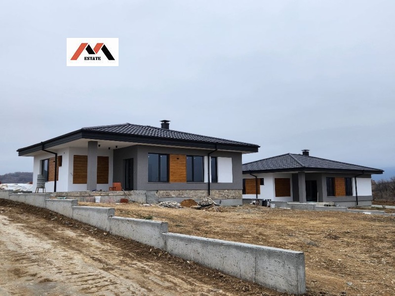 Продава  Къща област Стара Загора , с. Малка Верея , 134 кв.м | 22985326