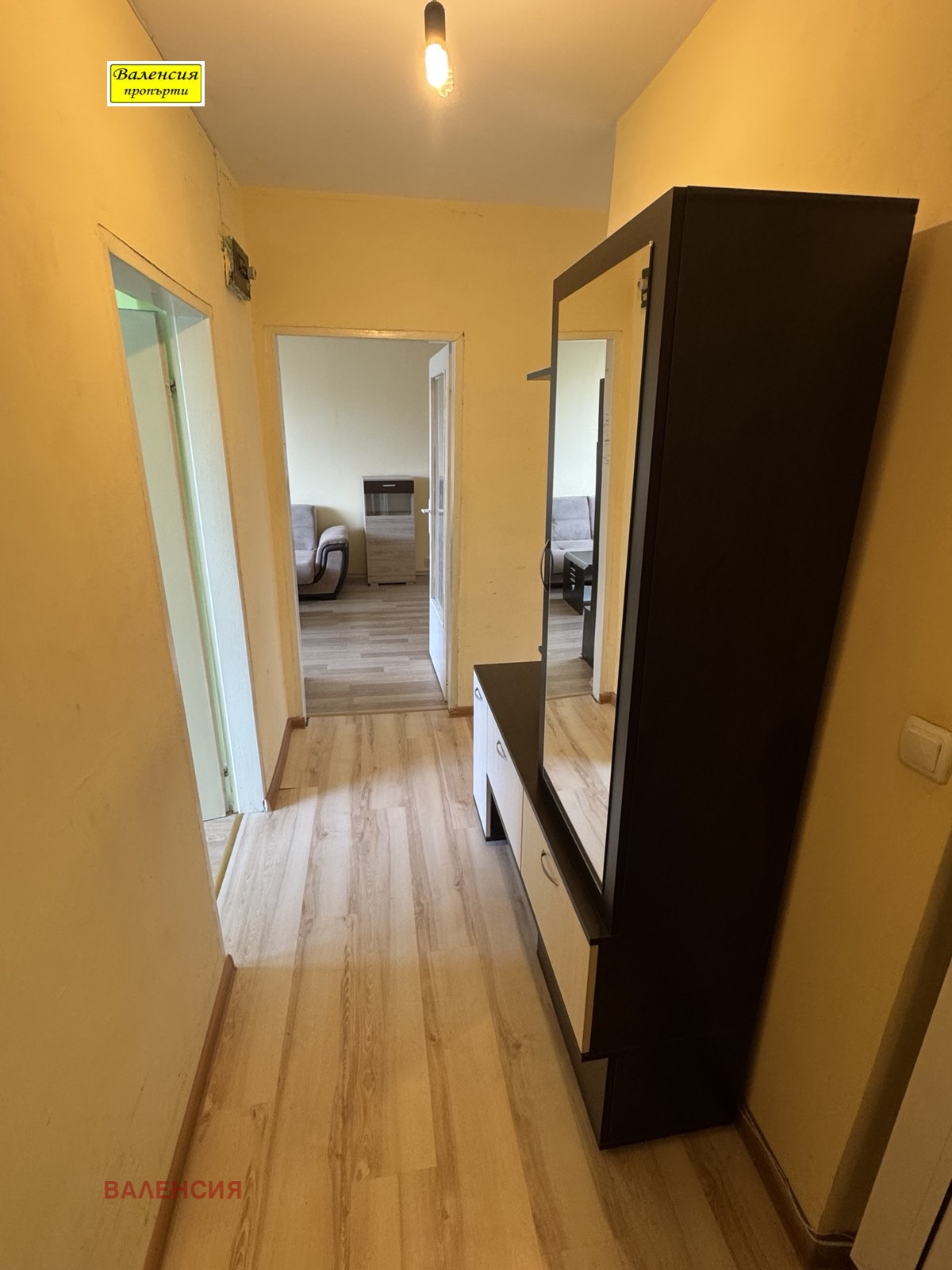 Продава 3-СТАЕН, гр. Враца, Дъбника, снимка 2 - Апартаменти - 52987340