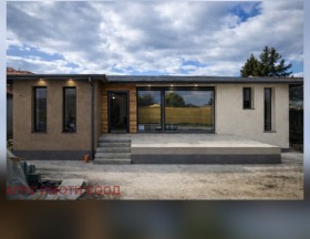 Продава  Къща, гр. Костинброд