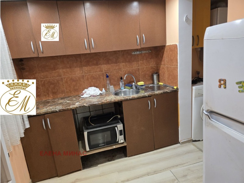 Продава КЪЩА, гр. Шумен, Добруджански