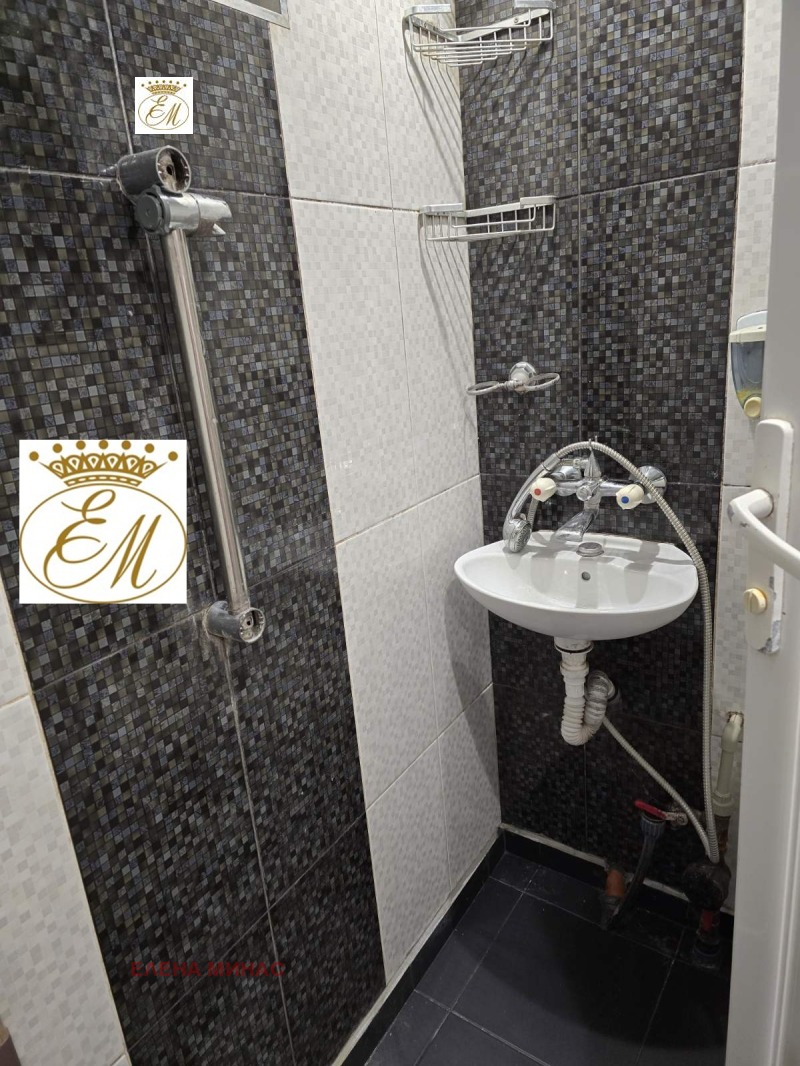 Продава КЪЩА, гр. Шумен, Добруджански, снимка 6 - Къщи - 52477908