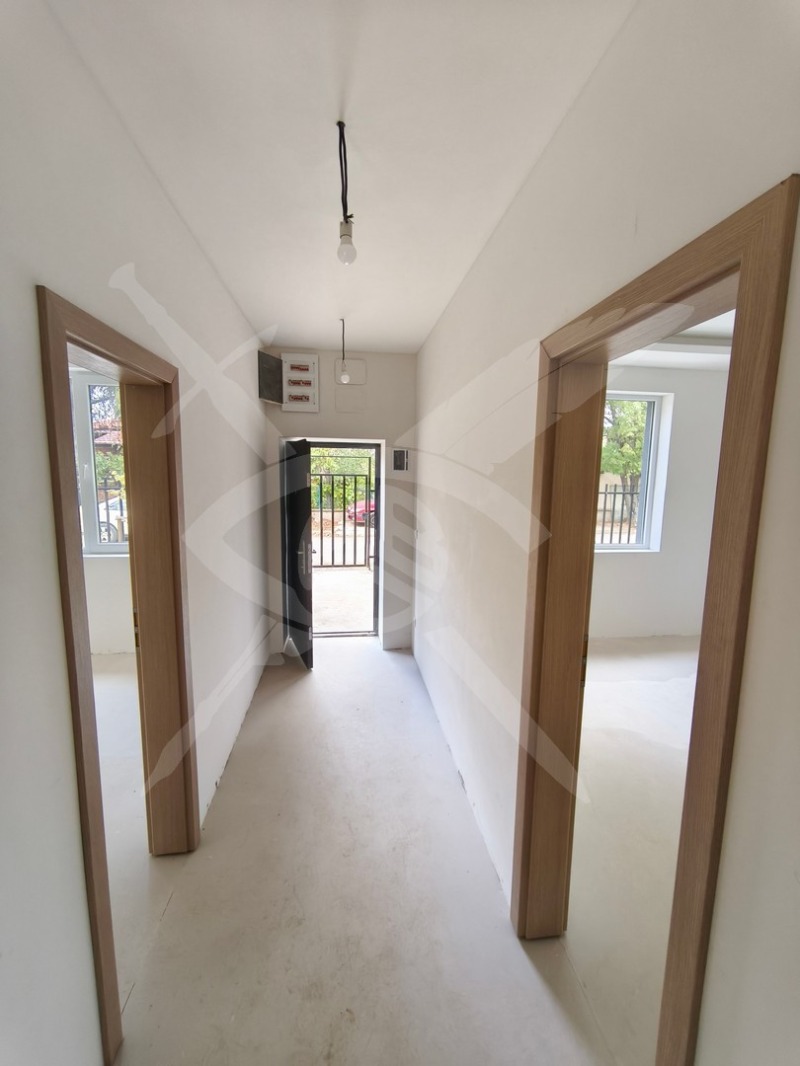 Продава КЪЩА, гр. София, с. Негован, снимка 10 - Къщи - 52576819