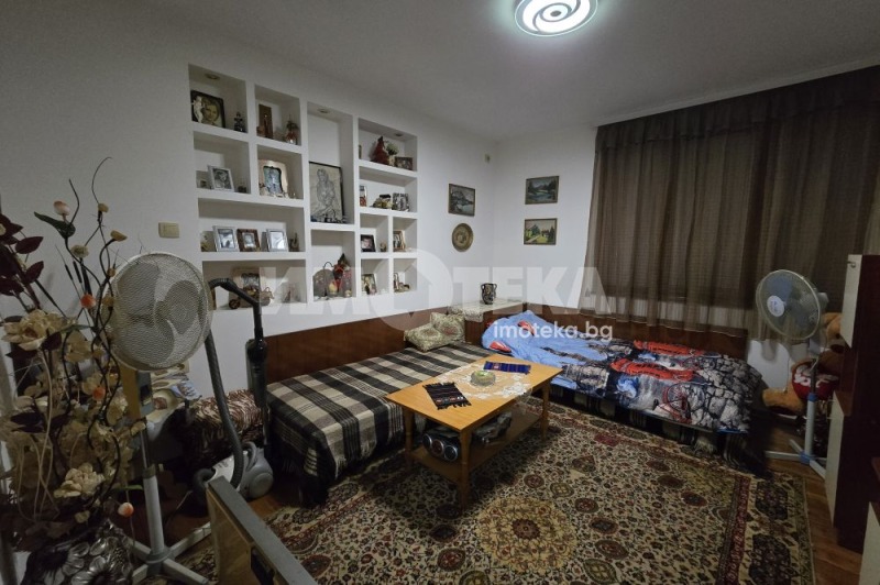 Продава КЪЩА, гр. Пловдив, Кючук Париж, снимка 12 - Къщи - 53537736