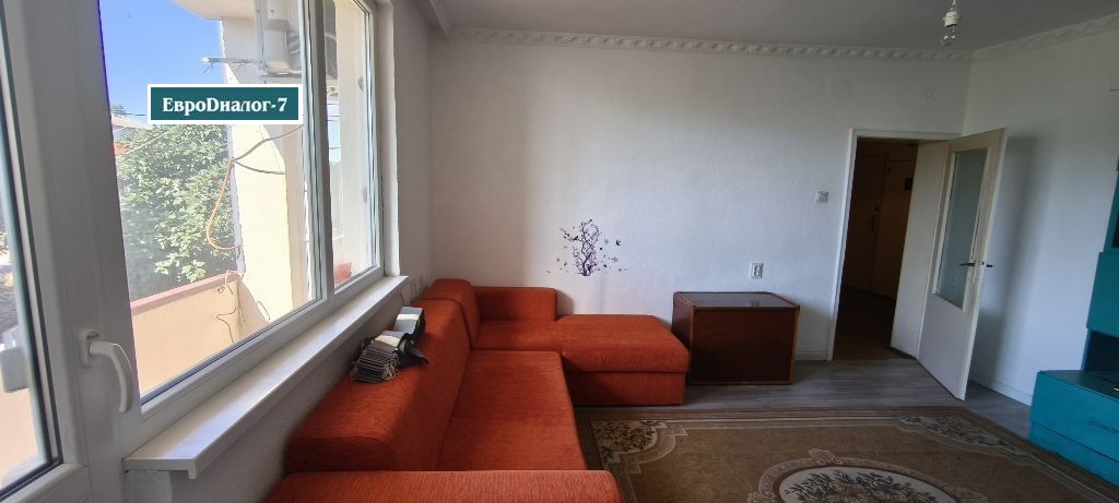Продава ЕТАЖ ОТ КЪЩА, гр. Пловдив, Коматево, снимка 6 - Етаж от къща - 56204633