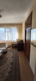 Продава ЕТАЖ ОТ КЪЩА, гр. Пловдив, Коматево, снимка 3