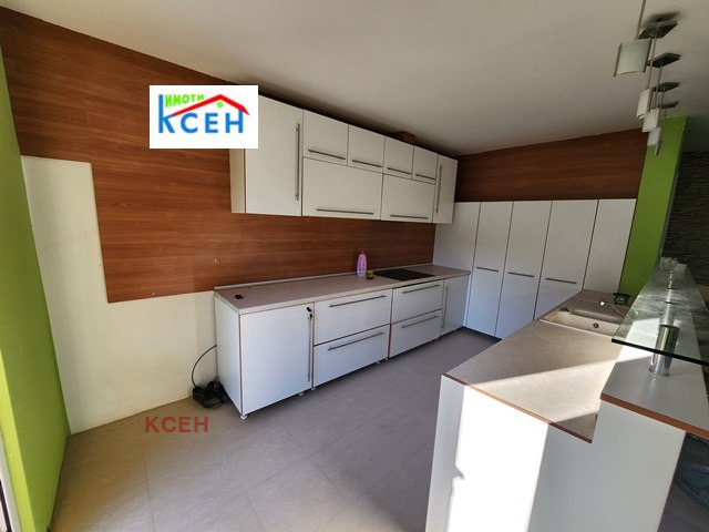 Продава КЪЩА, гр. Търговище, Боровец, снимка 5 - Къщи - 49386313