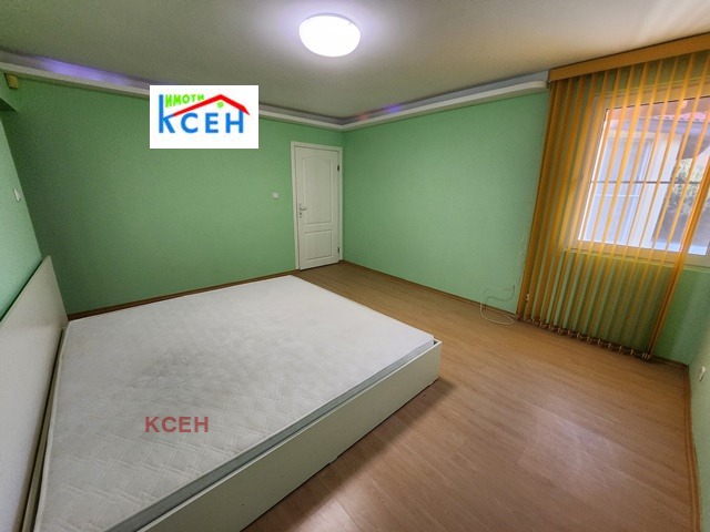 Продава КЪЩА, гр. Търговище, Боровец, снимка 15 - Къщи - 49386313