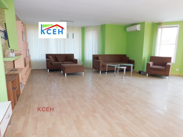 Продава КЪЩА, гр. Търговище, Боровец, снимка 2 - Къщи - 49386313