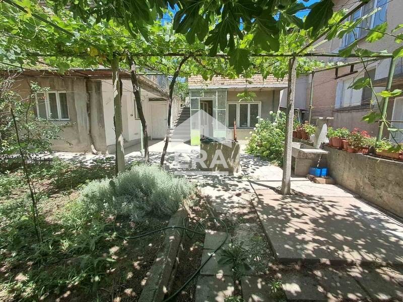 Продава КЪЩА, гр. Белослав, област Варна, снимка 2 - Къщи - 53007461