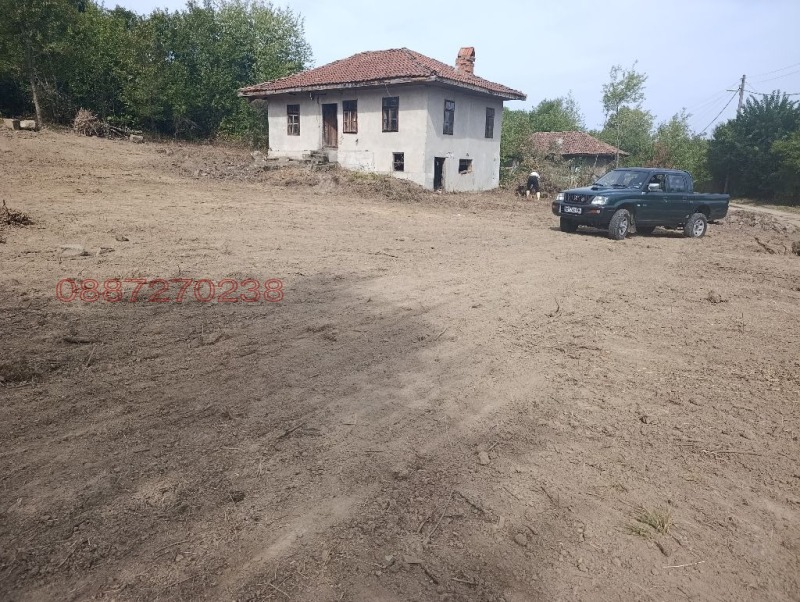 Продава КЪЩА, с. Палици, област Велико Търново