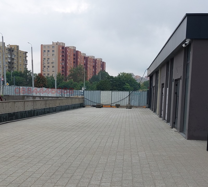 Продава МАГАЗИН, гр. Пловдив, Тракия, снимка 2 - Магазини - 53186299