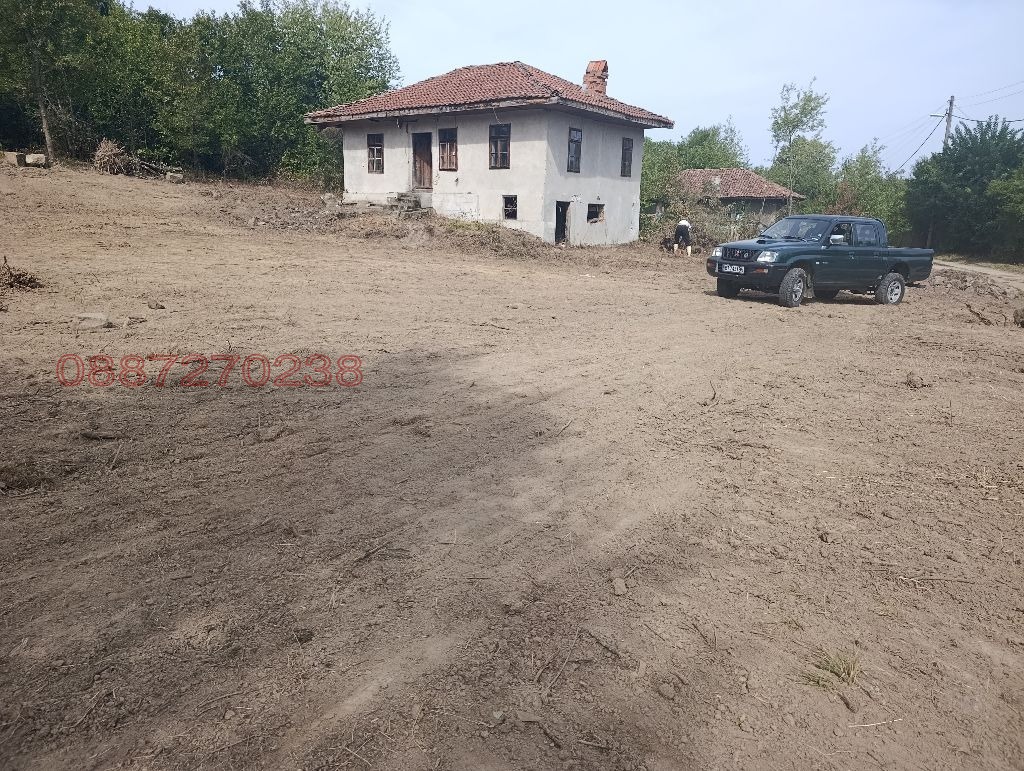 Продава КЪЩА, с. Палици, област Велико Търново