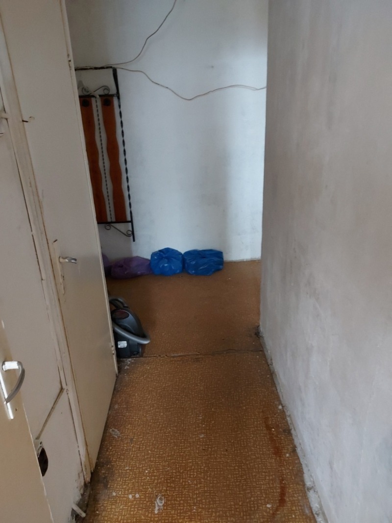 Продаја  1 спаваћа соба Русе , Здравец Изток , 63 м2 | 78784589 - слика [3]