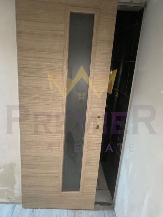 Продава АТЕЛИЕ, ТАВАН, гр. Варна, Колхозен пазар, снимка 2 - Апартаменти - 53965802