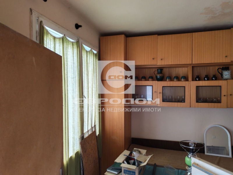 Продава КЪЩА, с. Кирилово, област Стара Загора