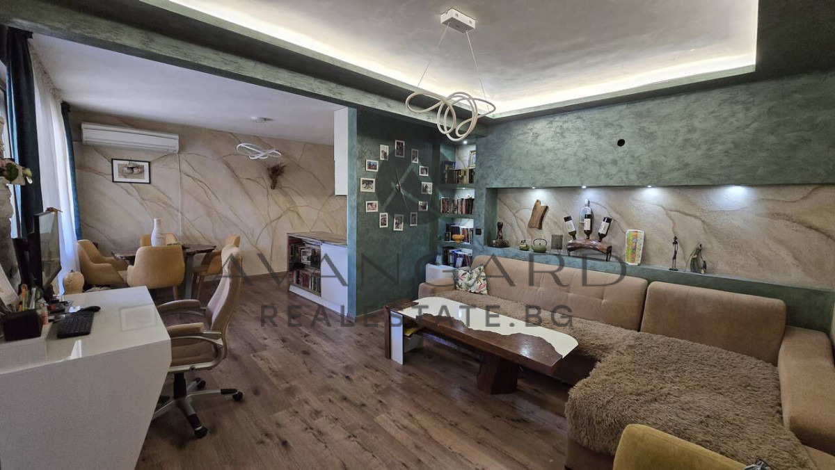 Продава 3-СТАЕН, гр. Пловдив, Център