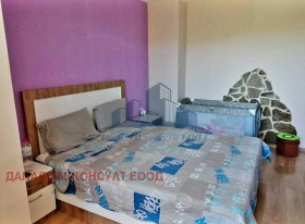 2 bedroom Everest, Shumen 2