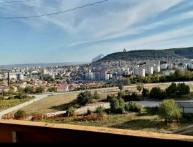 2 camere da letto Everest, Shumen 1