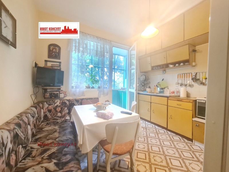 Eladó  2 hálószobás Plovdiv , Centar , 90 négyzetméter | 72765758 - kép [6]