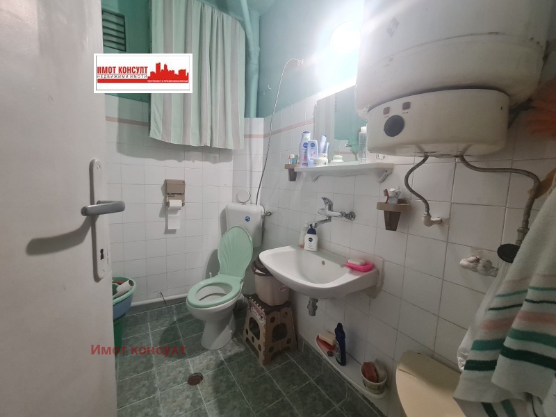 Eladó  2 hálószobás Plovdiv , Centar , 90 négyzetméter | 72765758 - kép [5]