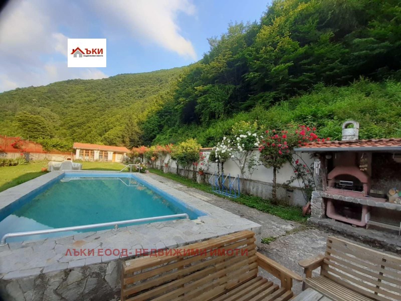 Till salu  Hus region Sofia , Rebrovo , 155 kvm | 29906423 - bild [2]