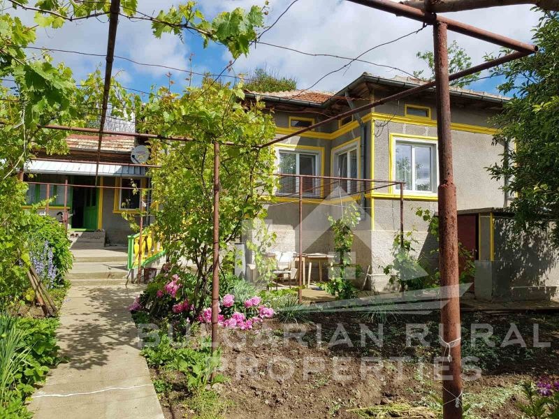 Продава  Къща област Добрич , с. Красен , 102 кв.м | 54411183