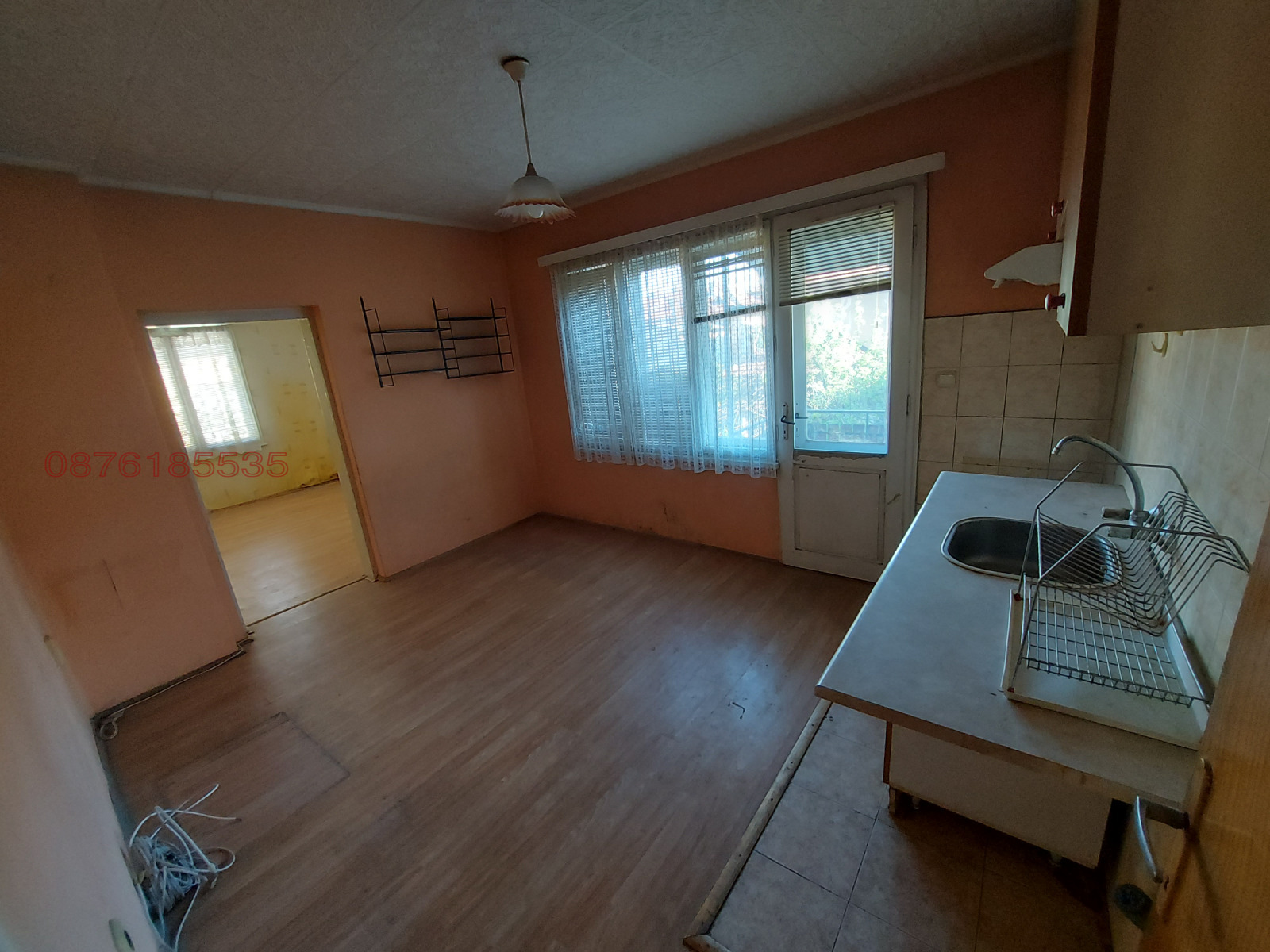 Продава ЕТАЖ ОТ КЪЩА, гр. Ловеч, Широк център, снимка 8 - Етаж от къща - 54349439