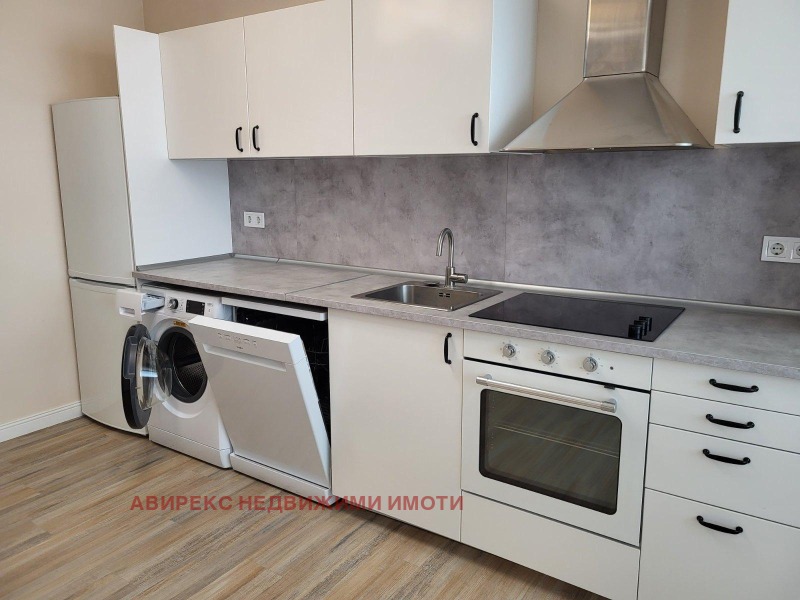На продаж  2 спальні Пловдив , Тракия , 157 кв.м | 24809046