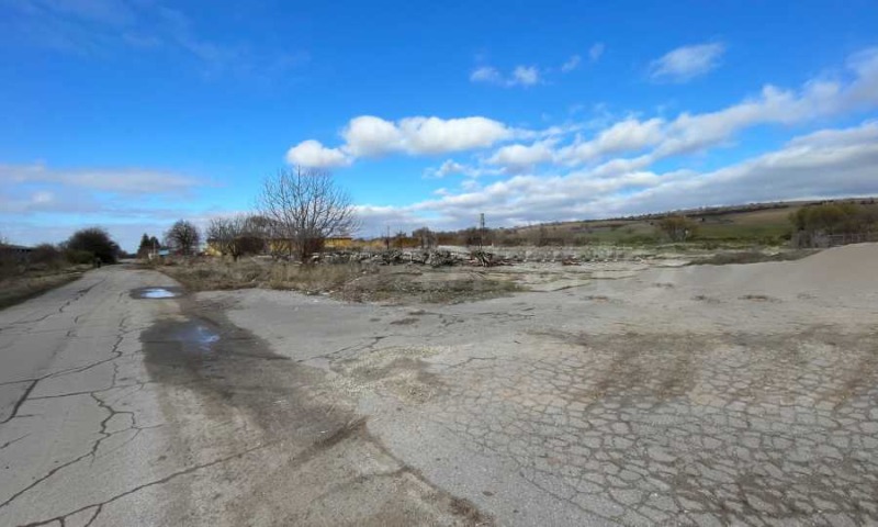 Zu verkaufen  Handlung region Sofia , Gorna Malina , 15300 qm | 16057601 - Bild [2]