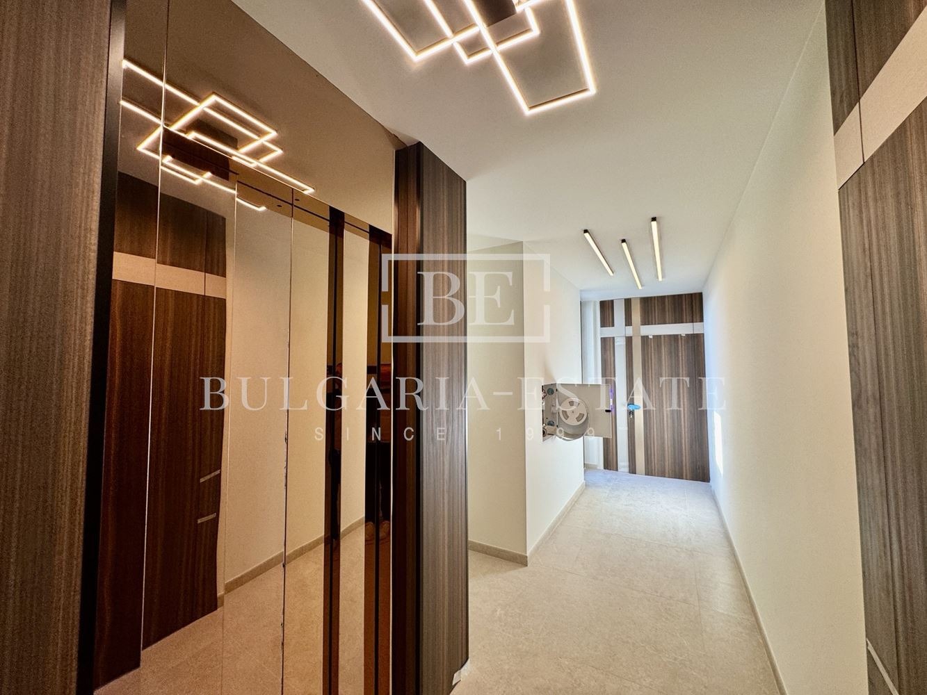 Продава МНОГОСТАЕН, гр. Варна, Галата, снимка 6 - Апартаменти - 54116875