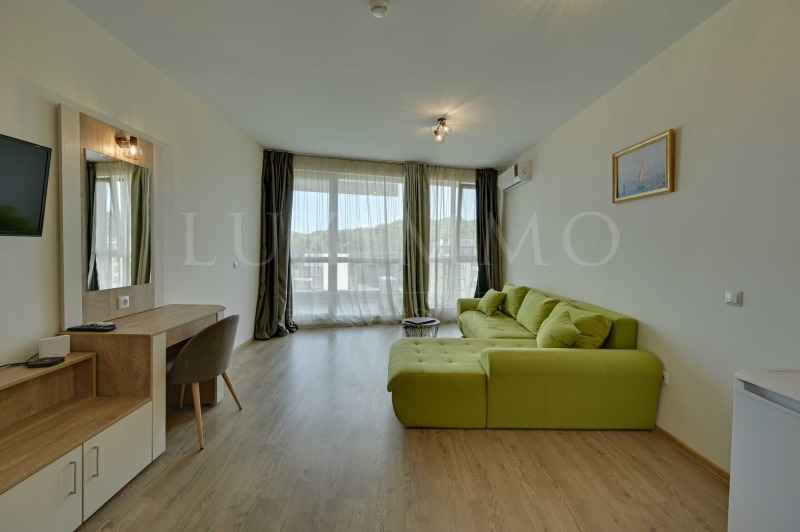 Продава  2-стаен, област Бургас, гр. Приморско •  118 000 EUR • ID 87206696 — holmes.bg - [1] 