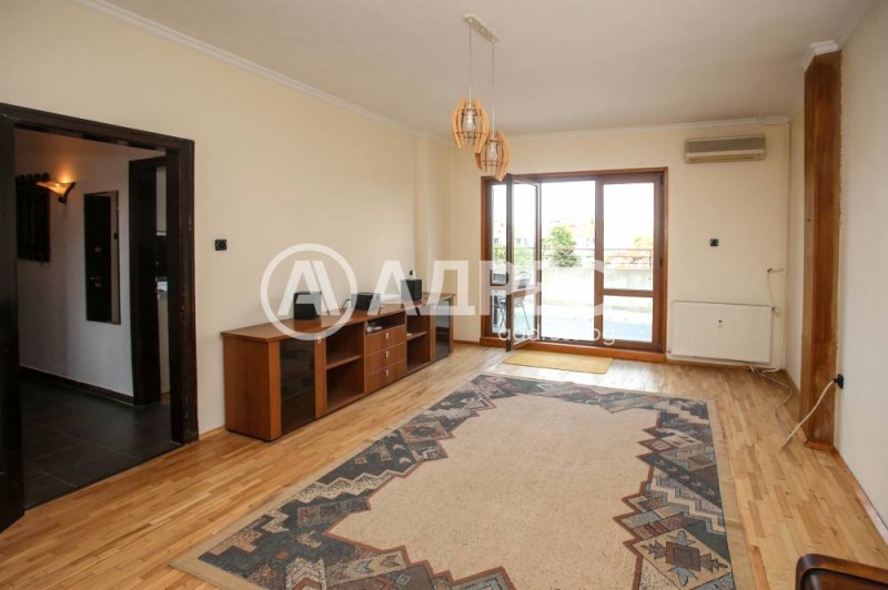 En venta  2 dormitorios Sofia , Doktorski pametnik , 118 metros cuadrados | 24732546 - imagen [3]