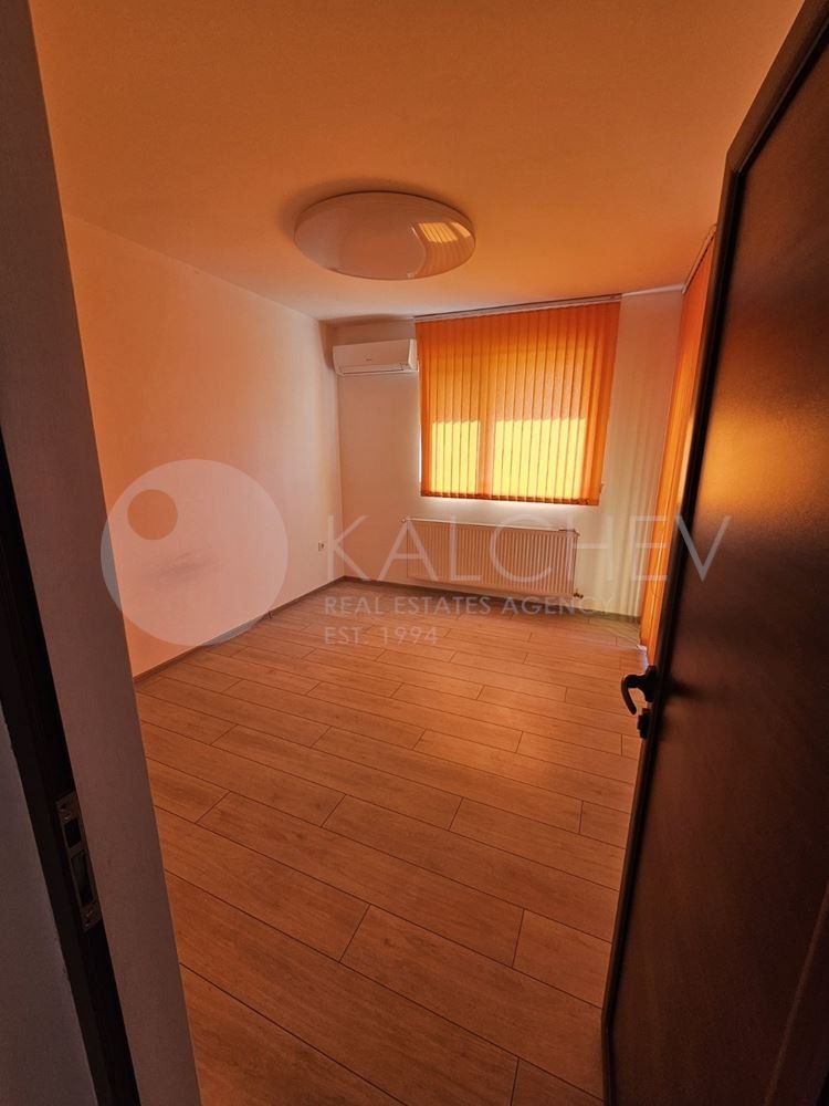 Продава КЪЩА, с. Соколово, област Добрич, снимка 5 - Къщи - 53016796