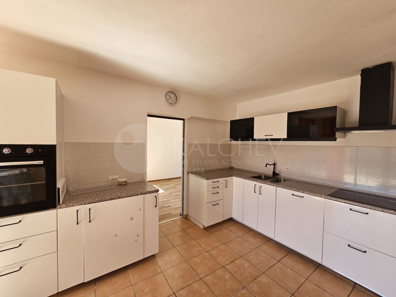 Продава КЪЩА, с. Соколово, област Добрич, снимка 2 - Къщи - 53016796